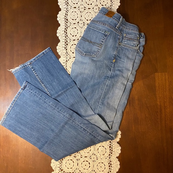 Lucky Jeans with the embroidery logo on side - Picture 4 of 8